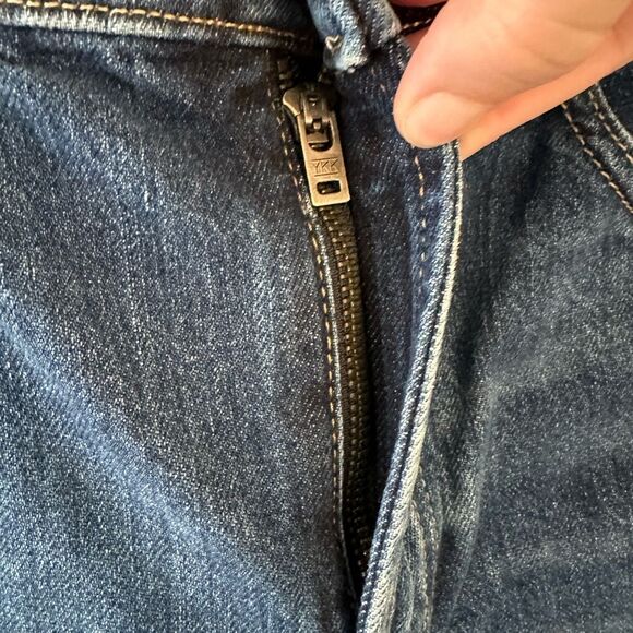 Everlane Relaxed Cuffed Denim Jean Shorts Dark Wash Size 27 - Picture 3 of 6